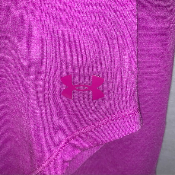 Under Armour Long Sleeve Keyhole Back Shirt - Picture 2 of 8